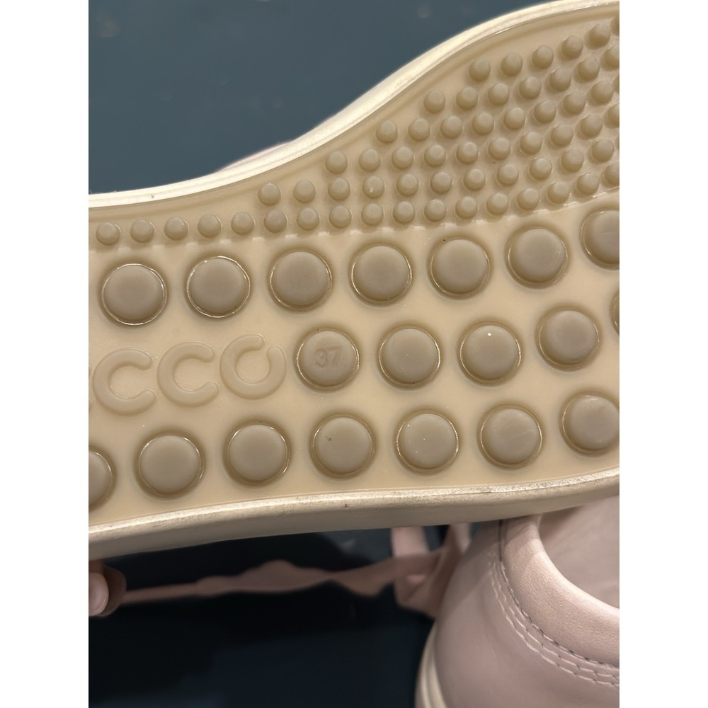 ECCO Blush Pink Quilted Soft Leather Patent Leather Low Rise Sneakers Women - Picture 6 of 8